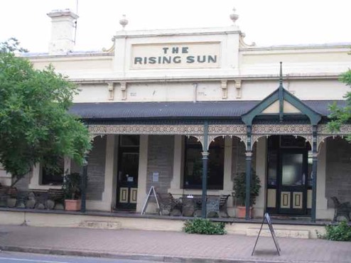 Auburn Pub