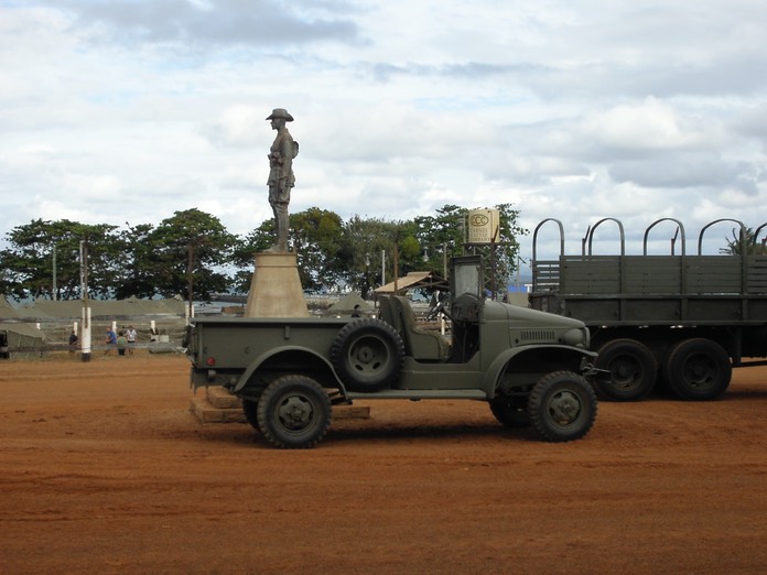 Jeep & Monument